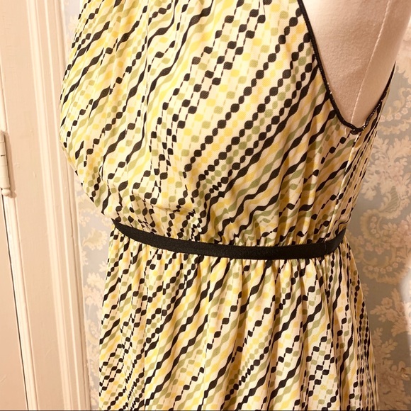 !SOLD! Halter Dress Max Studio Size Small - Picture 3 of 7